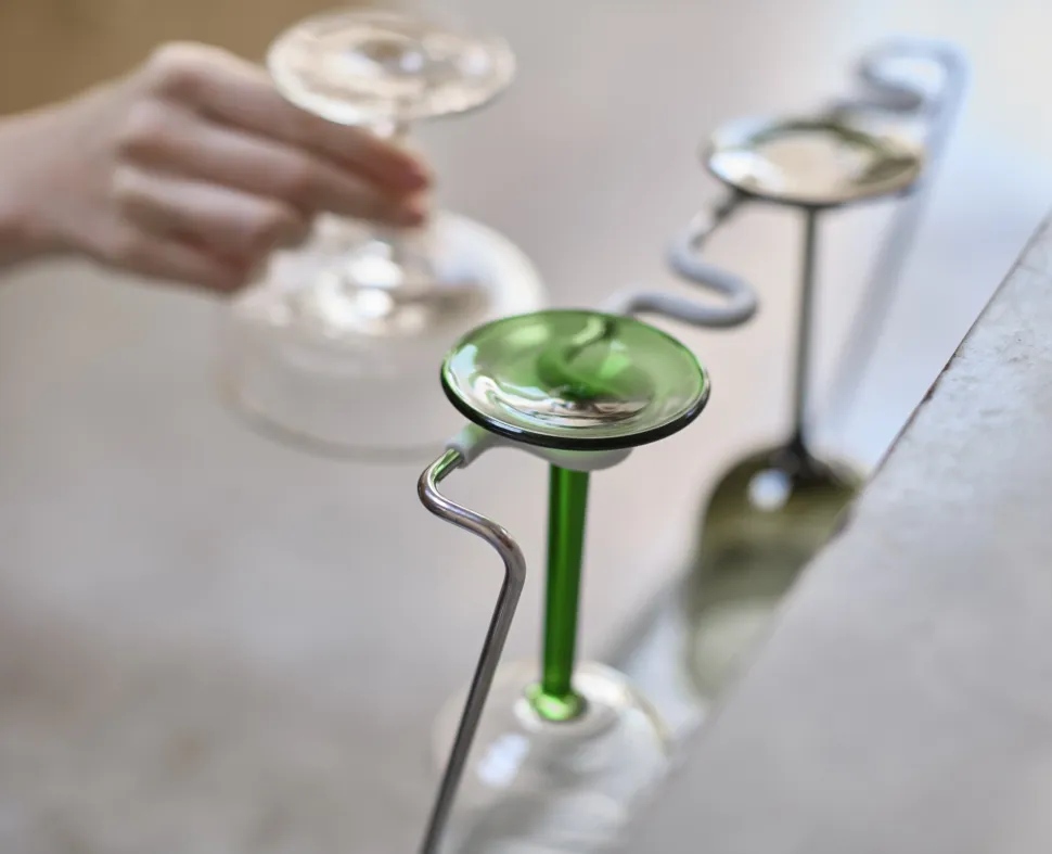 Afdruiprek Joseph Joseph DrySmart Wine Glass Drying Rack Light Stone