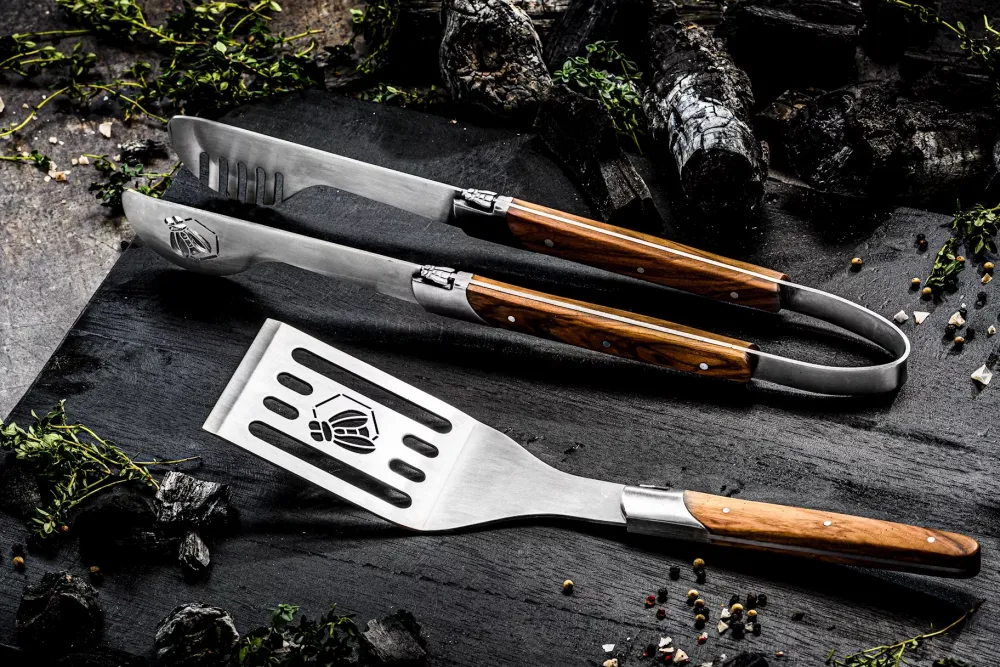 Laguiole Style de Vie BBQ Set Luxury Line Olijfhout (2-delig) Best