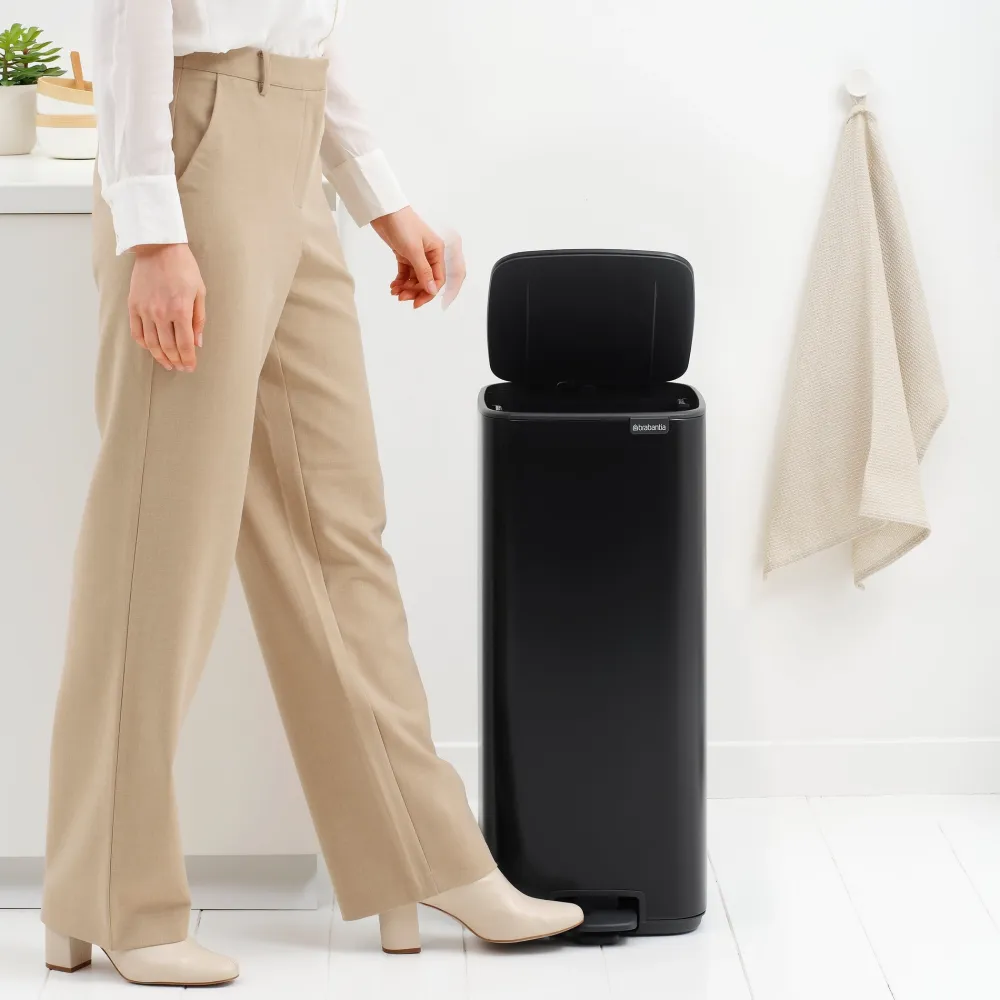 Brabantia Bo Pedaalemmer - Matt Black Best