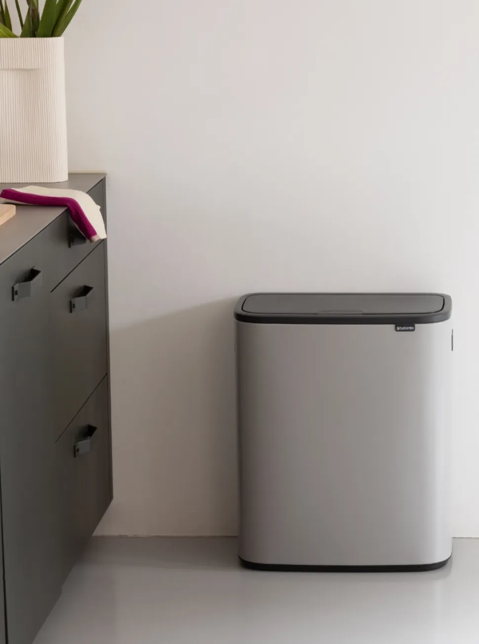 Brabantia Bo Touch Bin Prullenbak Soft Grey 60 liter