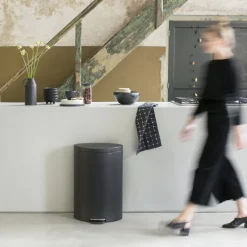 Brabantia Flatback+ Pedaalemmer 30 Liter - 243782