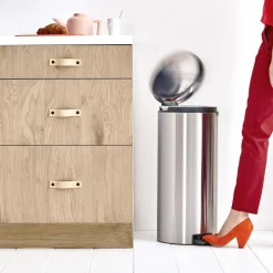 Brabantia NewIcon Pedaalemmer 30 L - Matt Steel - 176341
