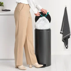 Brabantia NewIcon Pedaalemmer 30 L - Confident Grey Outlet
