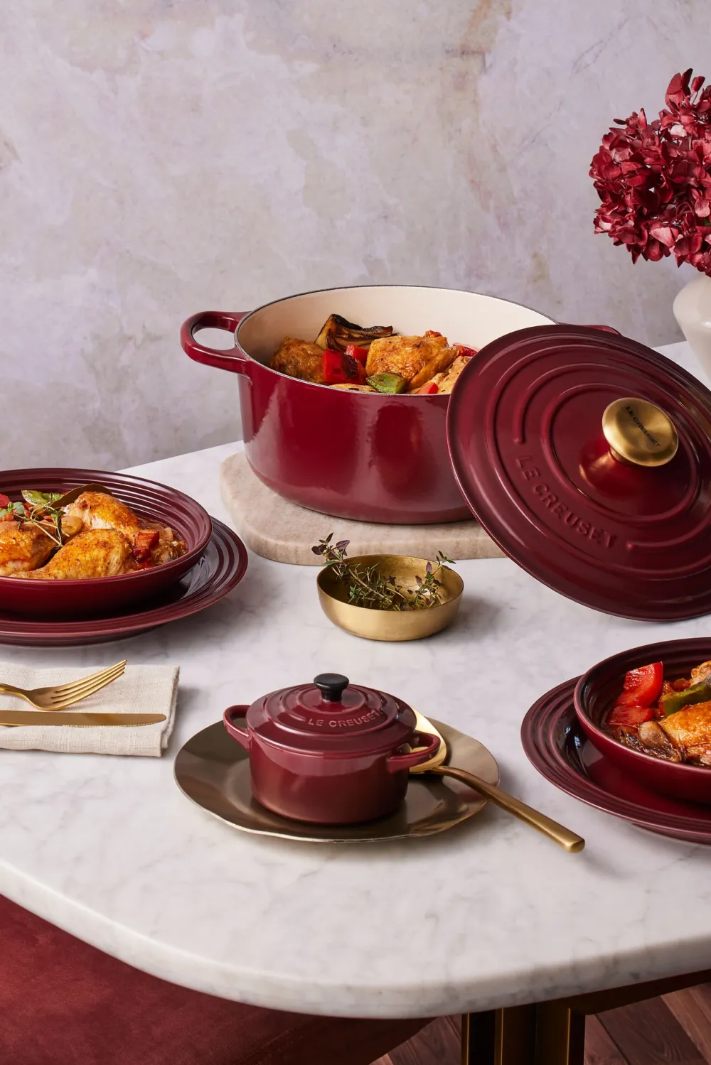 Le Creuset Diep Bord Garnet 22 cm Clearance
