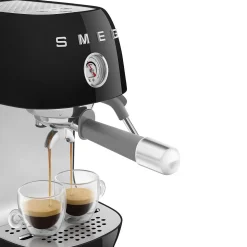 Espresso koffiemachine Smeg ECF03BLEU 50's Style Zwart