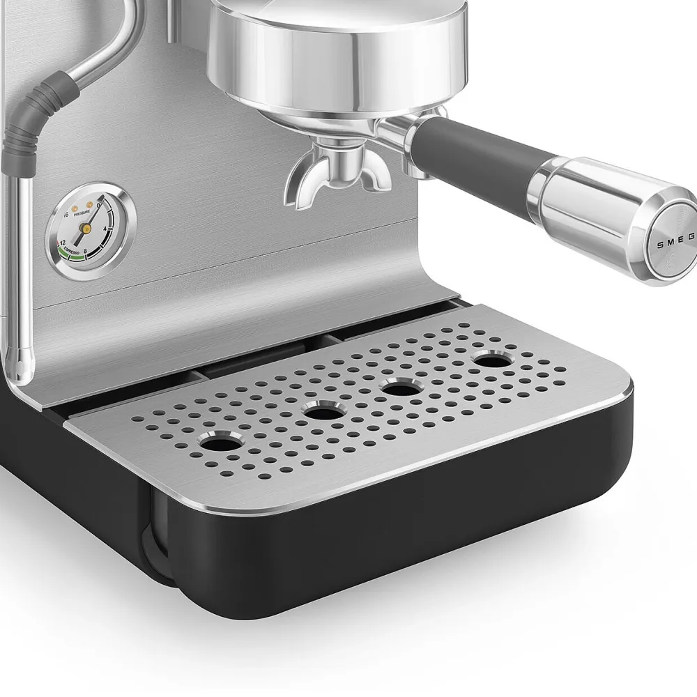 Smeg Espressomachine EMC02BLMEU Collezione Mat Zwart