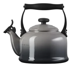 Le Creuset Fluitketel Tradition Flint 2,1 Liter