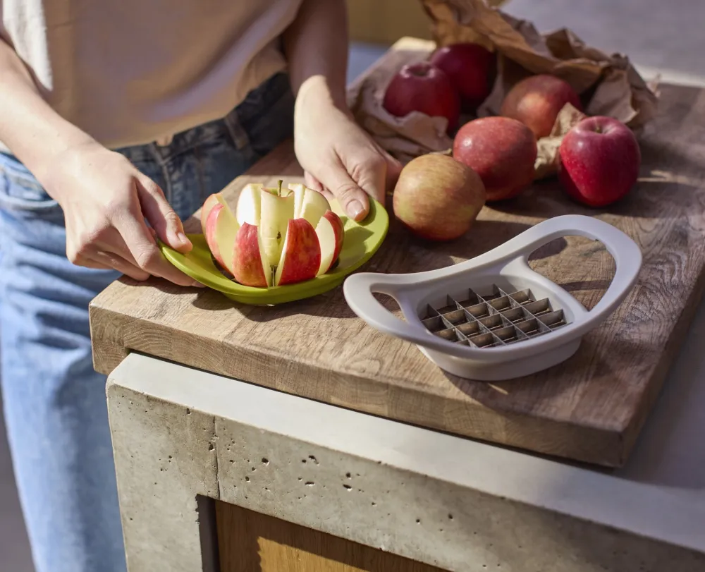 Joseph Joseph Fruit- en Groentesnijder Nest Press 2-in-1 Stone / Green Hot