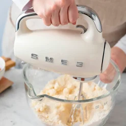 Handmixer Smeg 50 Style HMF01 Crème