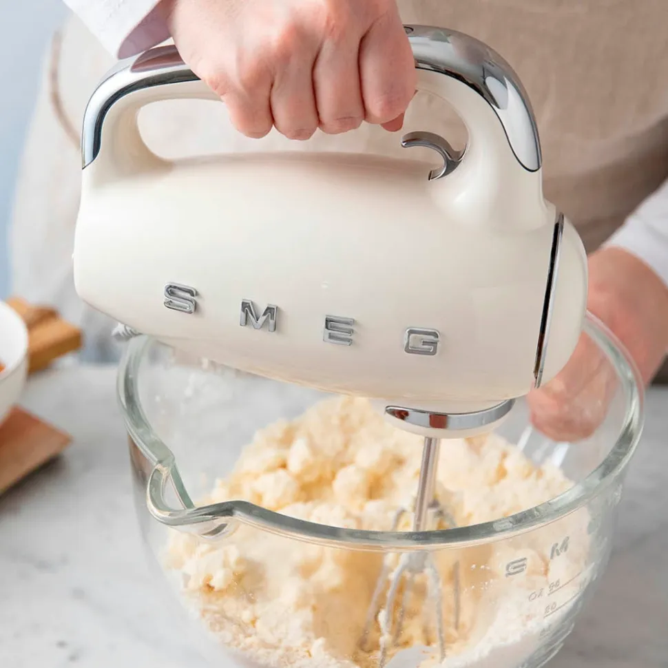 Handmixer Smeg 50 Style HMF01 Crème