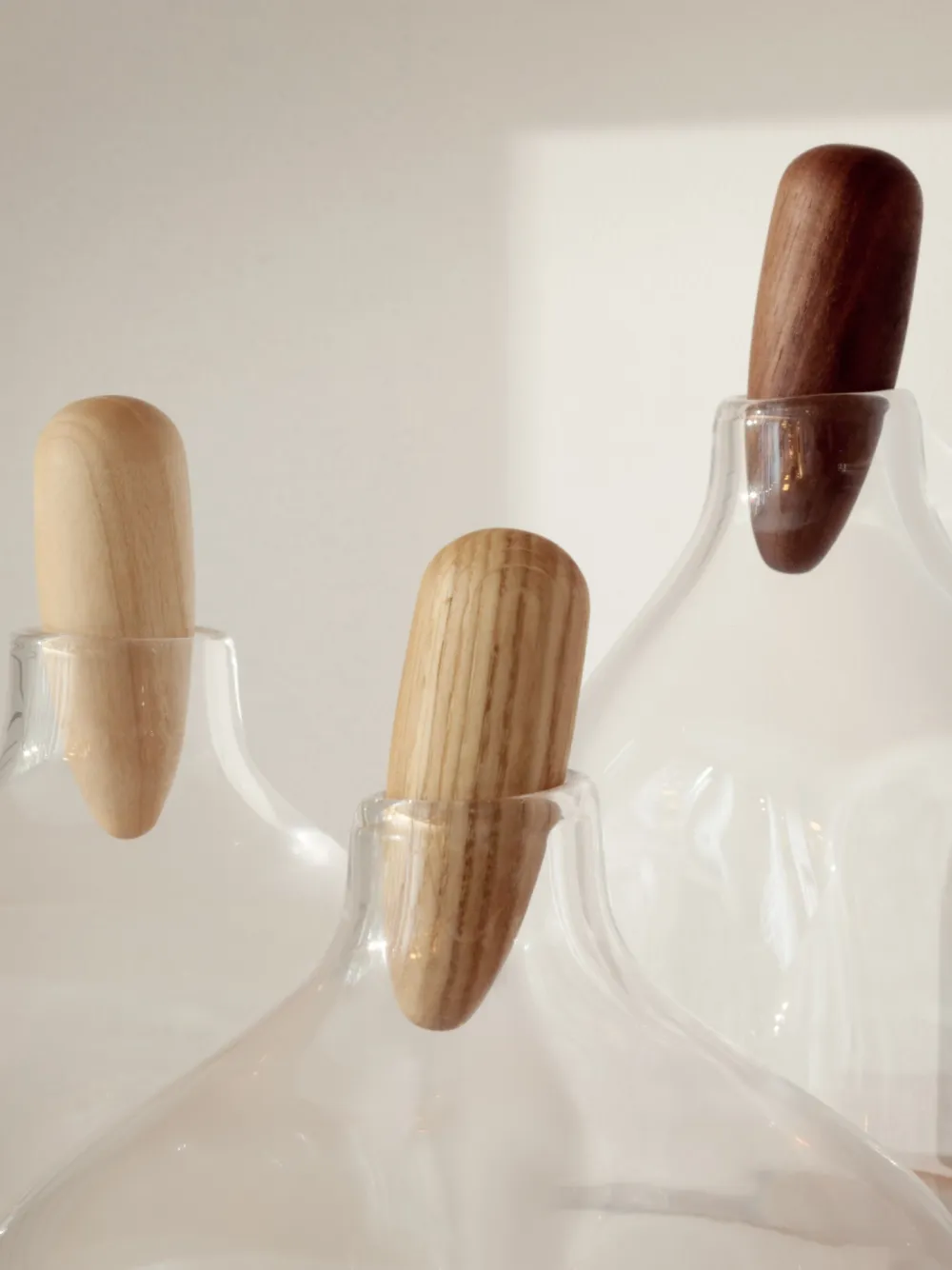 L.S.A. Karaf Float met Stopper 1300 ml
