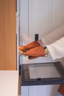 Tiseco Keukenhandschoen Home Studio Velmar Cognac (Set van 2)