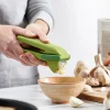 Joseph Joseph Knoflookpers Duo Easy-clean Garlic Press Groen Hot