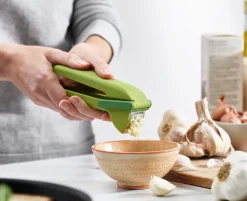 Joseph Joseph Knoflookpers Duo Easy-clean Garlic Press Groen Hot