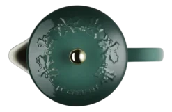 Le Creuset Koffiepot met Pers Winter Holly Collection Artichaut 22 cm