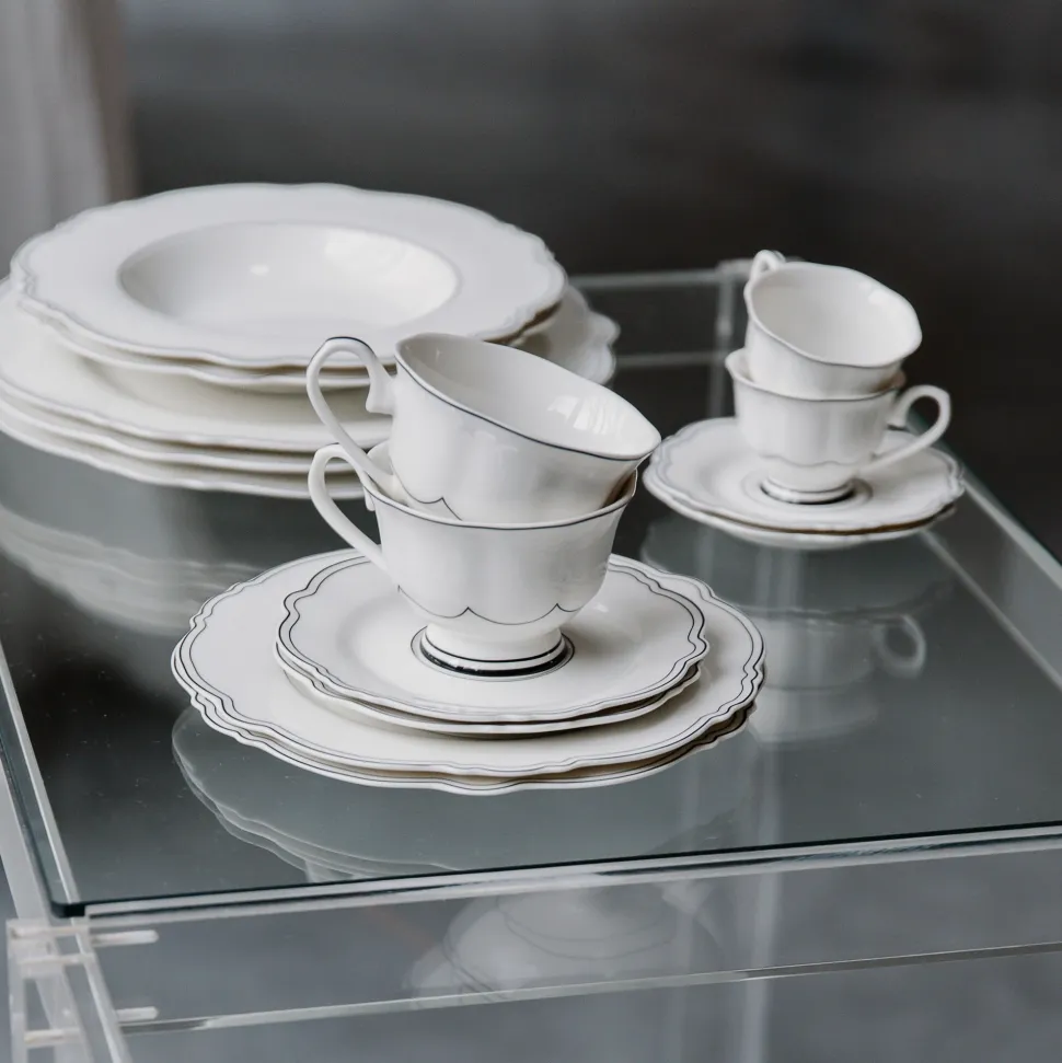 Kop en Schotel Salt & Pepper Odette White / Black 190 ml (Set van 2)