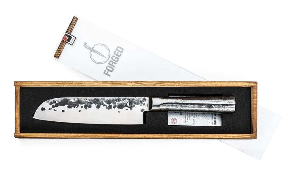 Santokumes Forged Intense 18 cm