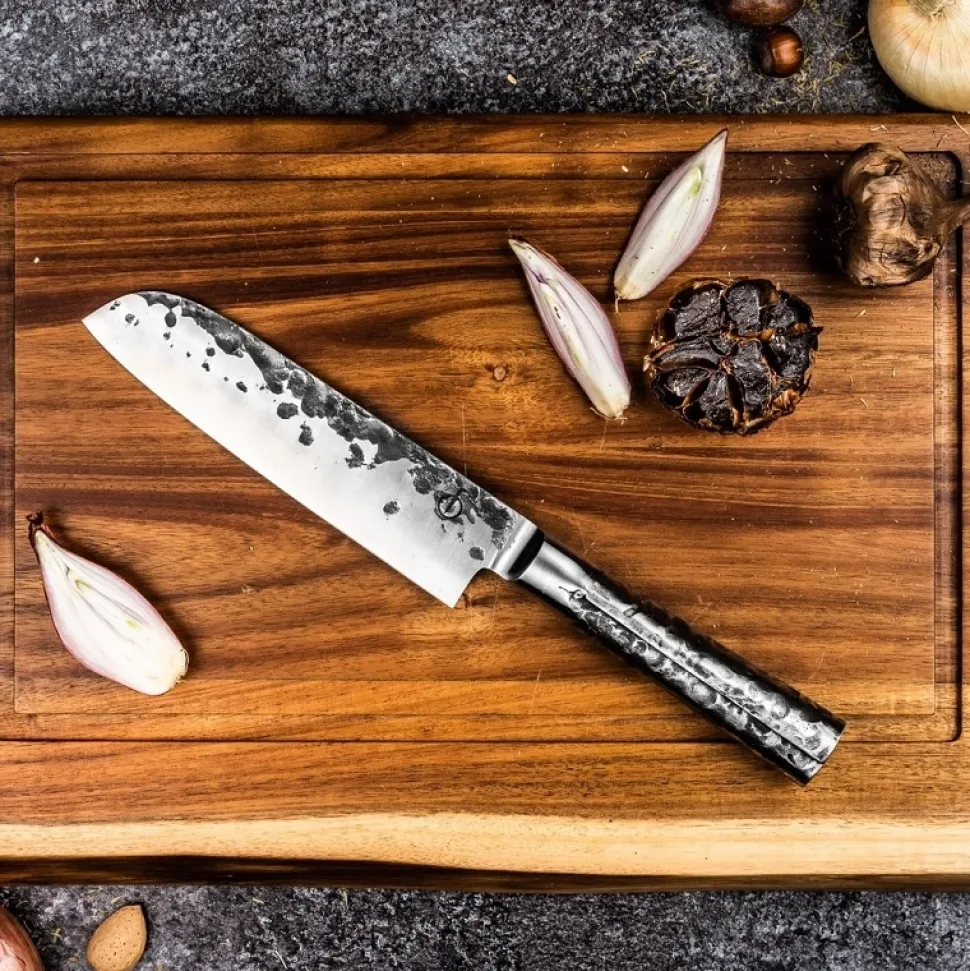 Santokumes Forged Intense 18 cm