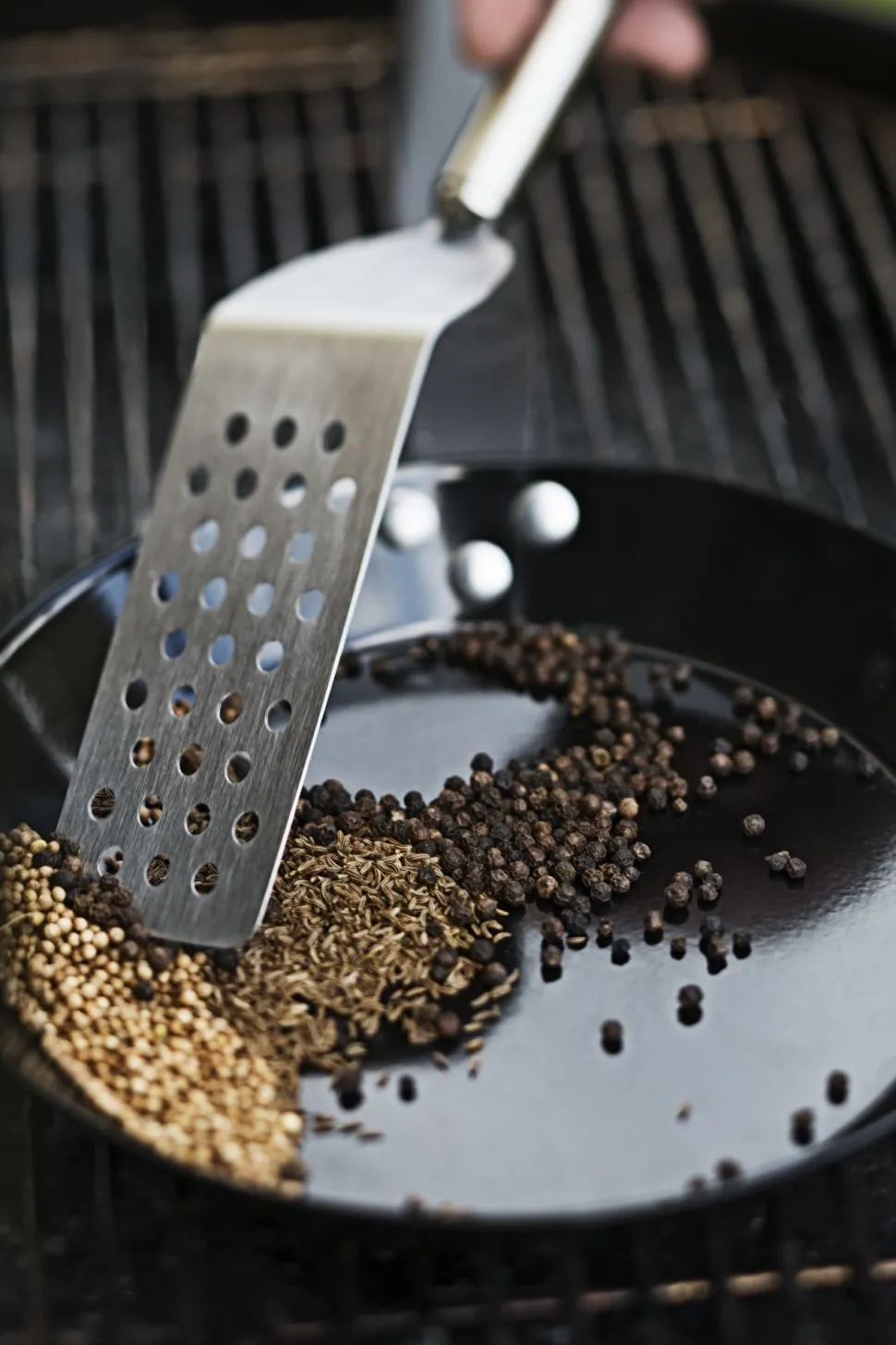 Spatel Gebogen En Geperforeerd Rösle Keuken 32 cm