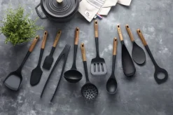 Spatel Staub 31 cm