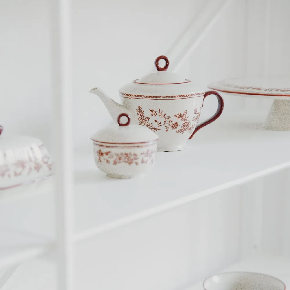 Salt & Pepper Theepot Cyril Ivory / Burgundy 920 ml Hot