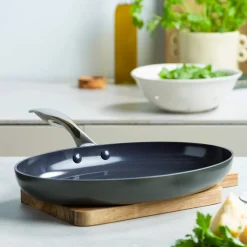 Dagelijkse Kost Vispan Door Jeroen Meus Ovale Vispan Met Keramische Antikleeflaag 32 cm Sale