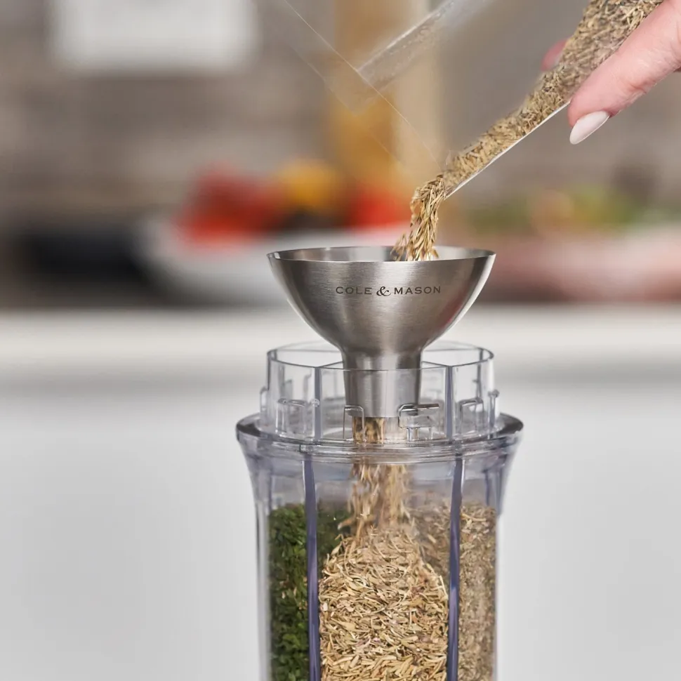 Voorraadbus Cole & Mason Saunderton Filled Herb Shaker