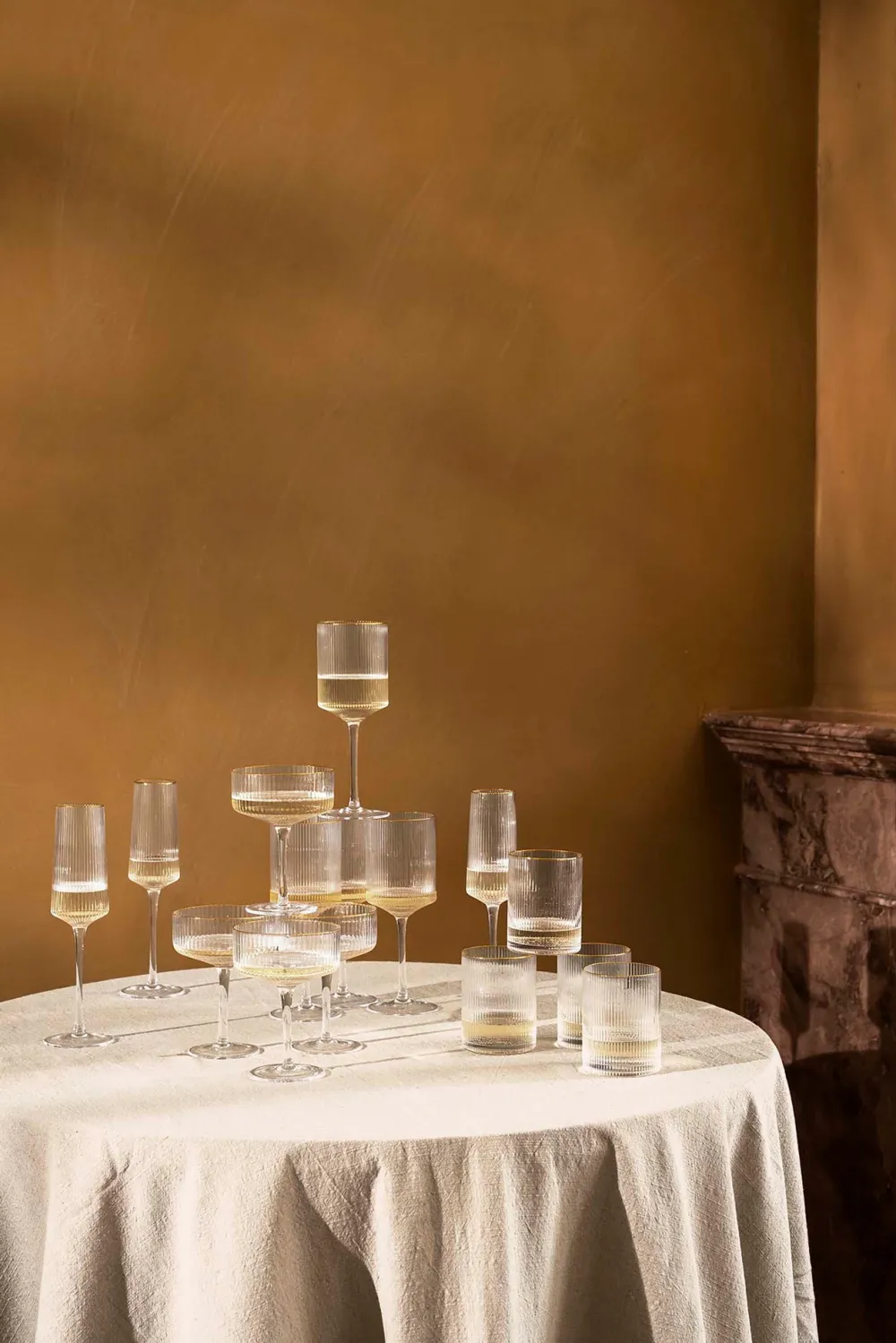 VT Wonen Wijnglas vtwonen with Gold Rim Clear 400 ml (Set van 4) Hot