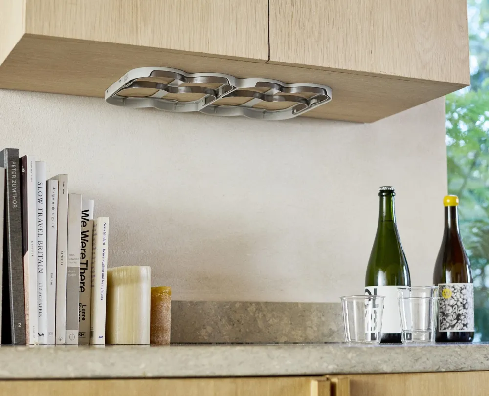 Joseph Joseph Wijnrek Cradle Under-Shelf Folding Wine Bottle Storage Light Stone Outlet